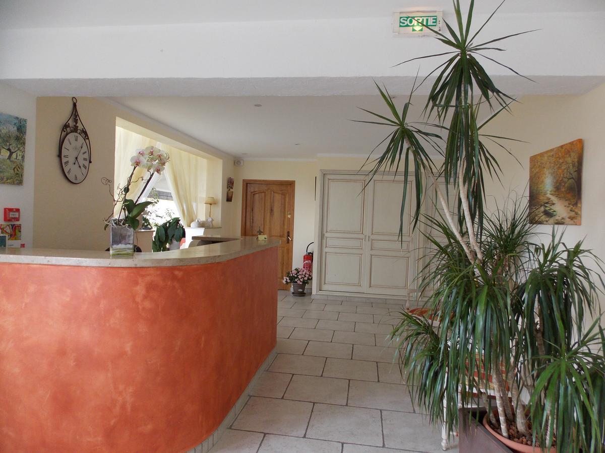 Au Relais Provencal 호텔 Bagnols-en-Forêt 외부 사진